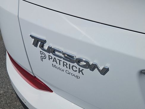 Used 2018 Hyundai Tucson Value AWD/4WD image 5