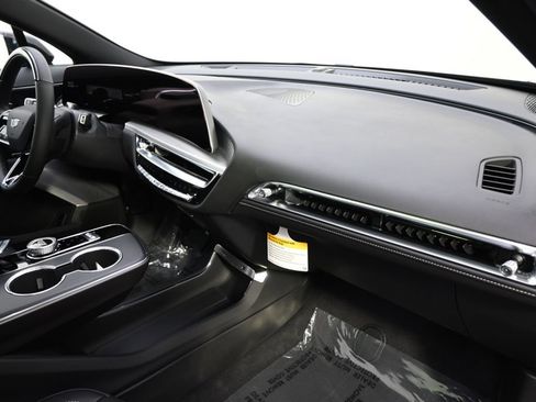 New 2026 Cadillac Lyriq Premium Sport w/ LPO, Floor Liner Package AWD/4WD image 15
