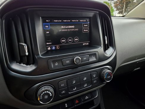 Used 2020 Chevrolet Colorado W/T w/ WT Convenience Package AWD/4WD image 19
