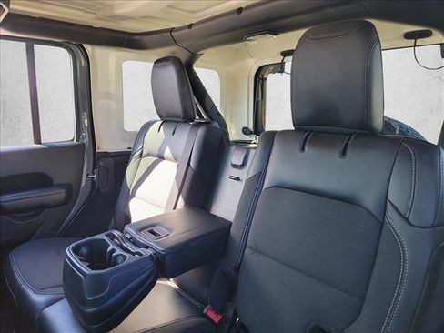 Used 2020 Jeep Wrangler Unlimited Sport image 14