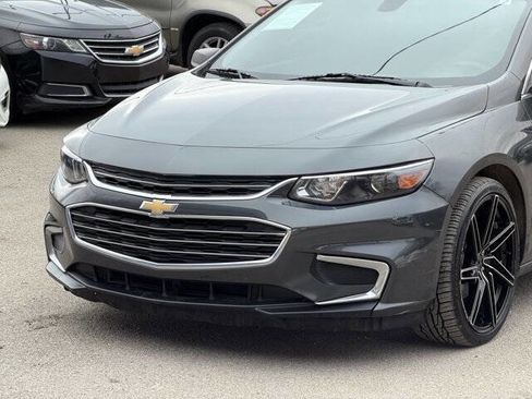 Used 2018 Chevrolet Malibu LS image 10