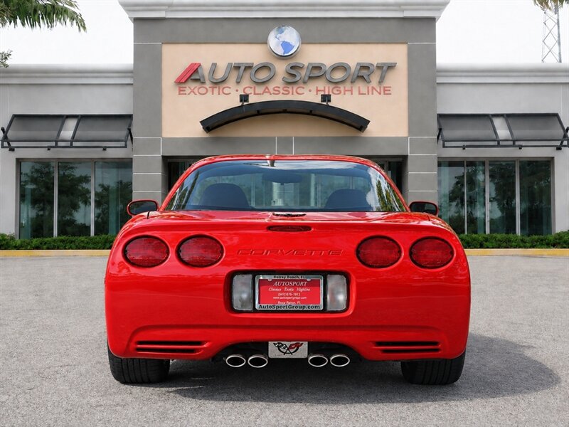 Used 1999 Chevrolet Corvette Coupe w/ Memory Pkg RWD image 3
