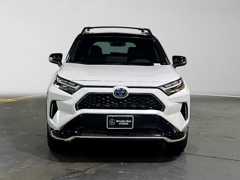 Used 2024 Toyota RAV4 XSE w/ Weather Package AWD/4WD image 8