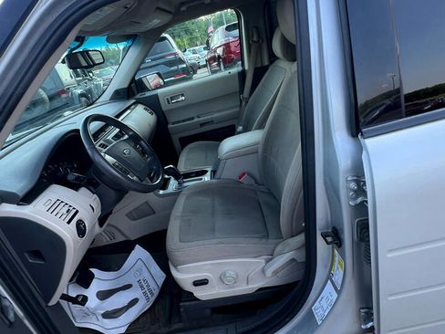 Used 2012 Ford Flex SE image 9