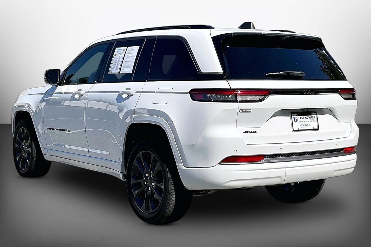 Used 2026 Jeep Grand Cherokee Limited AWD/4WD image 6