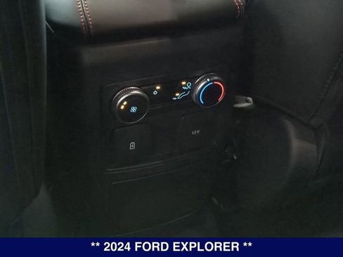 New 2024 Ford Explorer ST-Line w/ Class IV Trailer Tow Package image 31