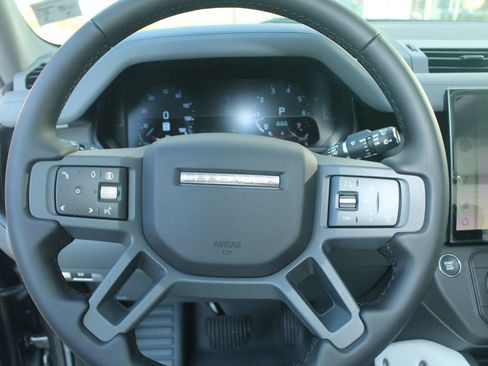 New 2026 Land Rover Defender 110 X-Dynamic SE AWD/4WD image 16