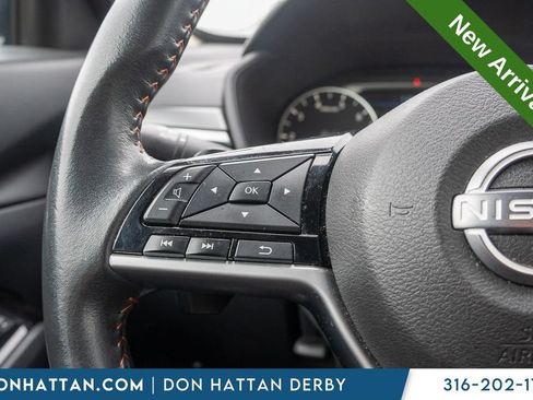 Used 2025 Nissan Altima 2.5 SR FWD image 11
