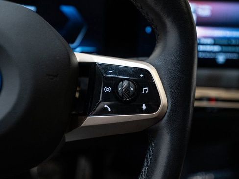 Used 2023 BMW iX xDrive50 w/ Ultimate Package 2 image 19