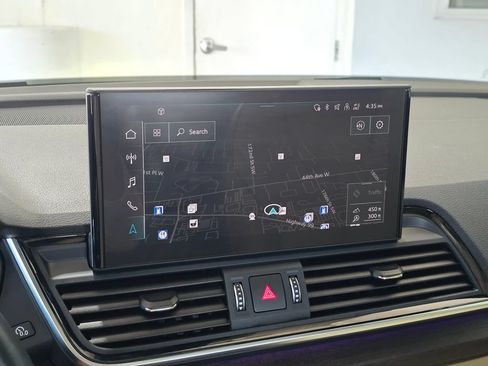Used 2021 Audi Q5 Prestige w/ Prestige Package AWD/4WD image 14