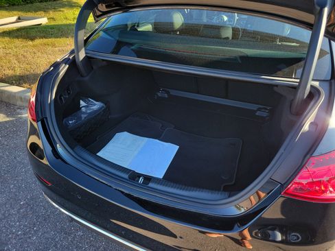 Certified 2025 Mercedes-Benz C 300 Sedan image 8