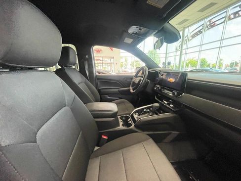Used 2023 Chevrolet Colorado Trail Boss w/ Advanced Trailering Package AWD/4WD image 5
