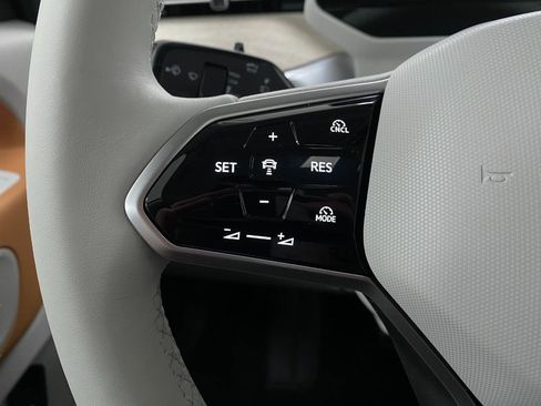 New 2025 Volkswagen ID. Buzz 1st Edition image 22