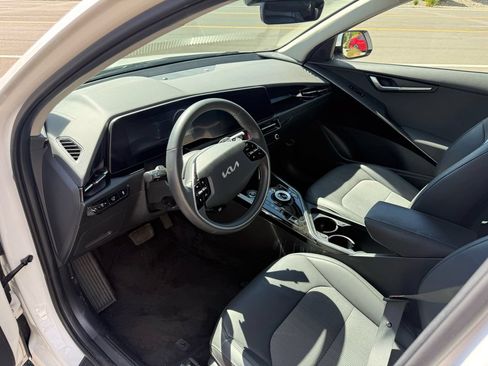 Used 2023 Kia Niro Wind w/ Wind Preserve Package FWD image 63