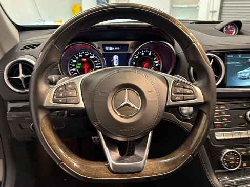 Certified 2020 Mercedes-Benz SL 550 image 12
