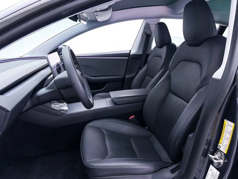 Used 2024 Tesla Model 3 Standard Range RWD image 17