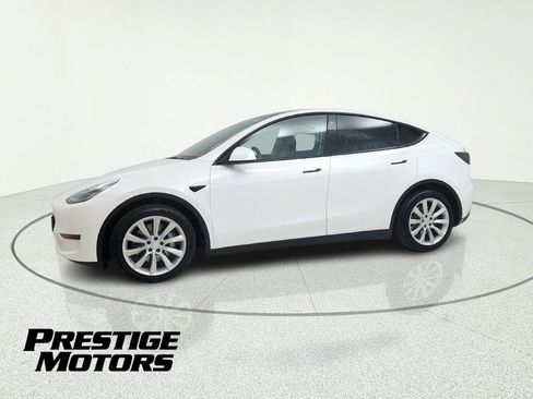 Used 2021 Tesla Model Y Long Range AWD/4WD image 3