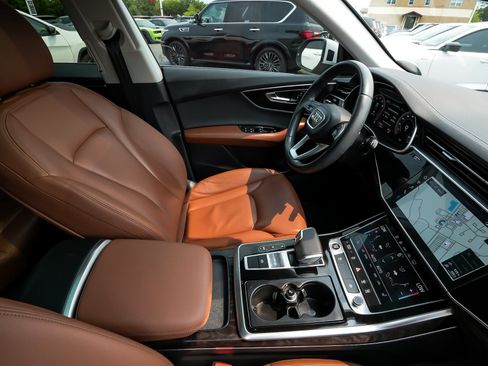 Used 2023 Audi Q8 Premium w/ Convenience Package AWD/4WD image 42