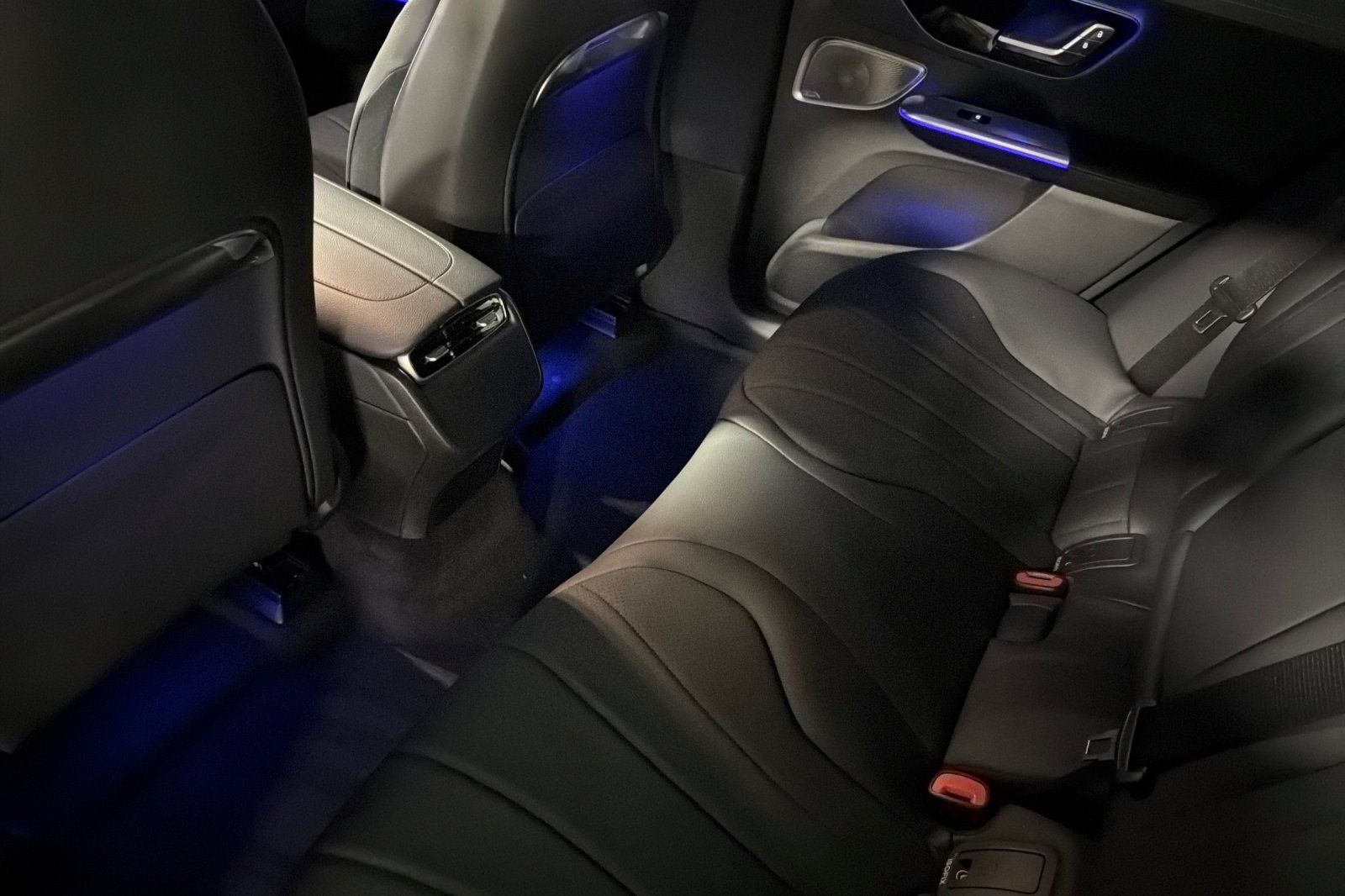 New 2027 Mercedes-Benz EQE 320 4MATIC SUV image 11