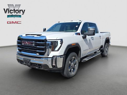 Used 2025 GMC Sierra 2500 SLT w/ SLT Premium Package AWD/4WD image 3