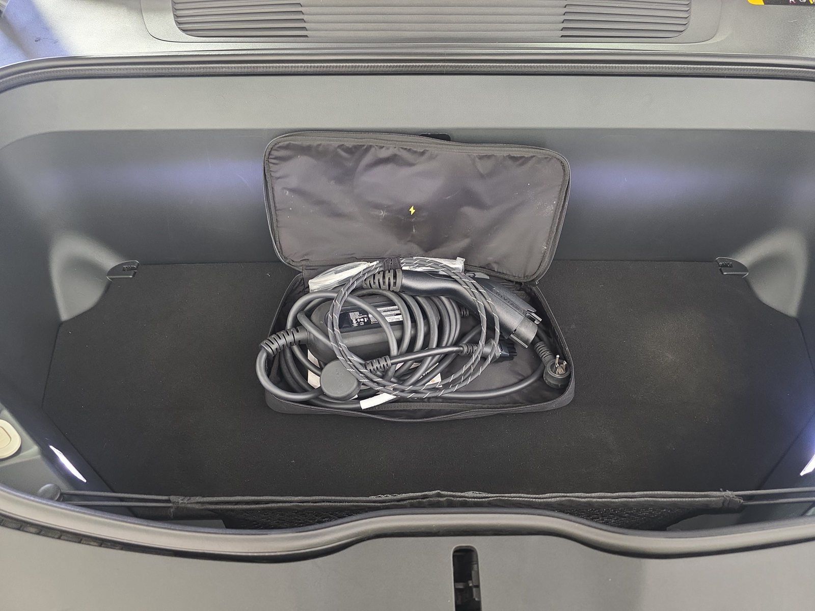 Used 2022 Rivian R1T Adventure AWD/4WD image 14