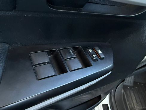 Used 2017 Toyota Tundra SR5 AWD/4WD image 36
