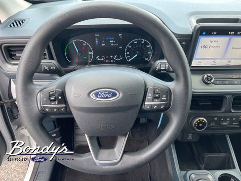 Used 2023 Ford Maverick XL FWD image 7