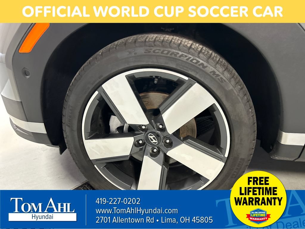 Used 2026 Hyundai Santa Fe Limited AWD/4WD image 9