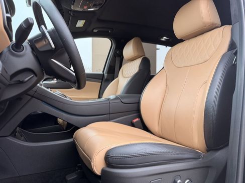 Used 2023 Hyundai Santa Fe Calligraphy image 28