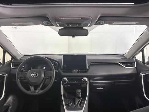 Used 2025 Toyota RAV4 XLE w/ Convenience Package AWD/4WD image 20