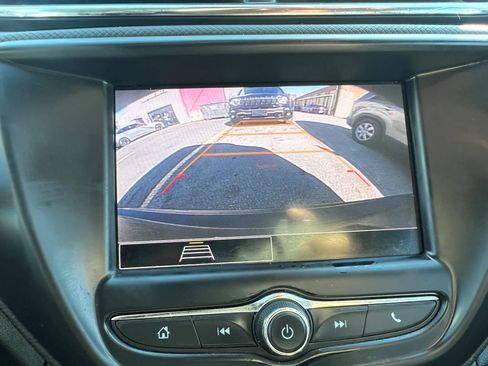 Used 2021 Chevrolet TrailBlazer LS FWD image 21