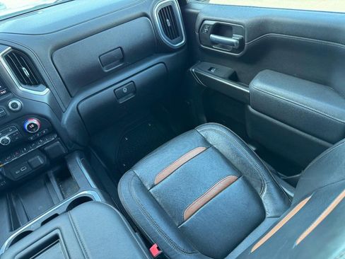 Used 2021 GMC Sierra 1500 AT4 w/ AT4 Premium Package AWD/4WD image 18