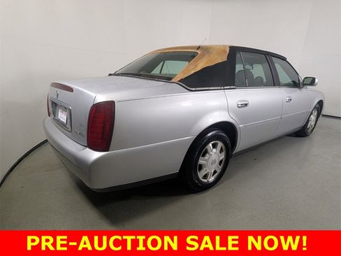 Used 2002 Cadillac De Ville w/ Comfort/Convenience Pkg image 7