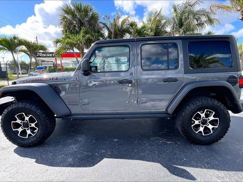 Used 2020 Jeep Wrangler Unlimited Rubicon w/ Dual Top Group AWD/4WD image 30