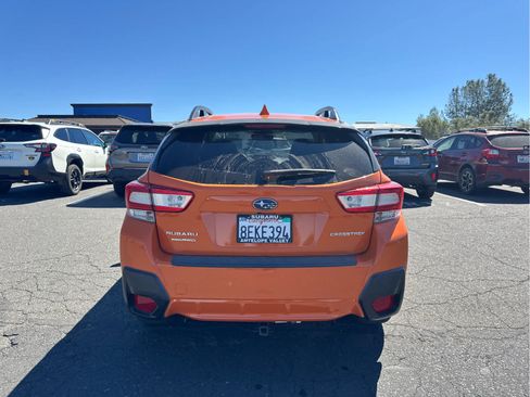 Used 2018 Subaru Crosstrek 2.0i Premium AWD/4WD image 6