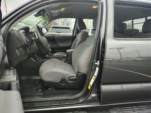 Used 2022 Toyota Tacoma SR5 image 2