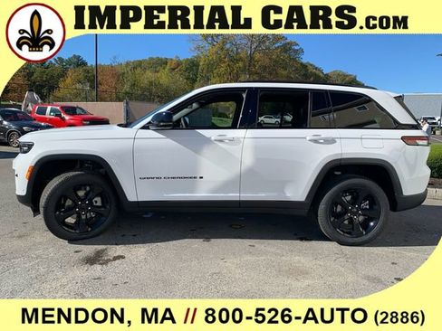 New 2025 Jeep Grand Cherokee Limited w/ Luxury Tech Group II image 7