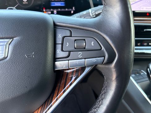 Used 2023 Cadillac Escalade ESV Premium Luxury AWD/4WD image 22