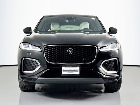 Used 2025 Jaguar F-PACE R-Dynamic S image 2