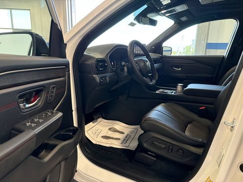 New 2026 Honda Pilot Black Edition image 10