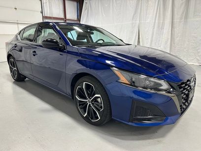 Used 2024 Nissan Altima 2.5 SR