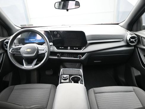 Used 2026 Chevrolet Equinox LT AWD/4WD image 20