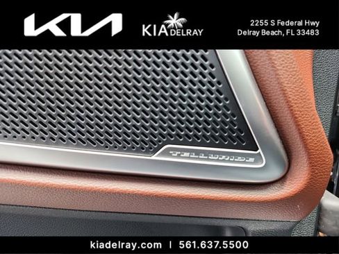 Used 2024 Kia Telluride EX w/ EX Captain's Chair Package FWD image 18