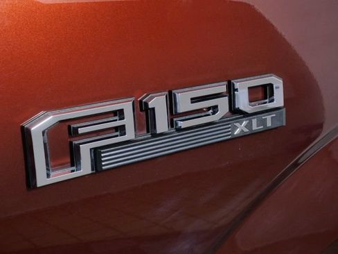 Used 2017 Ford F150 XLT w/ Equipment Group 302A Luxury AWD/4WD image 7