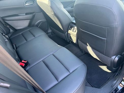 Used 2023 Nissan Rogue SV w/ SV Premium B Package AWD/4WD image 9