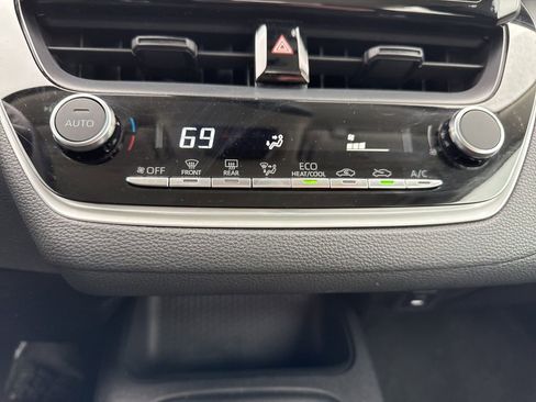 Certified 2024 Toyota Corolla LE image 37