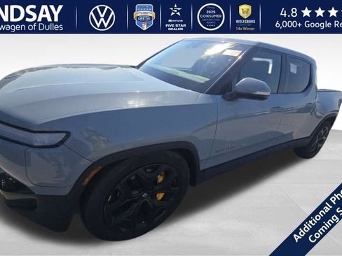 Used 2023 Rivian R1T Adventure image 1