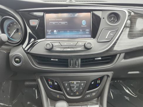 Used 2017 Buick Envision Essence image 35