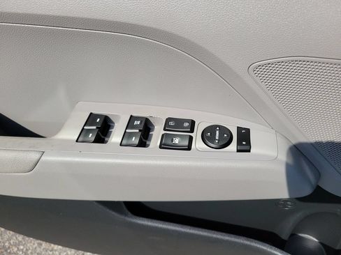 Used 2019 Hyundai Elantra SE FWD image 27