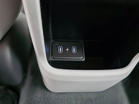 Certified 2025 Hyundai Kona SE FWD image 18